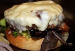 ten-tables-hamburger-large